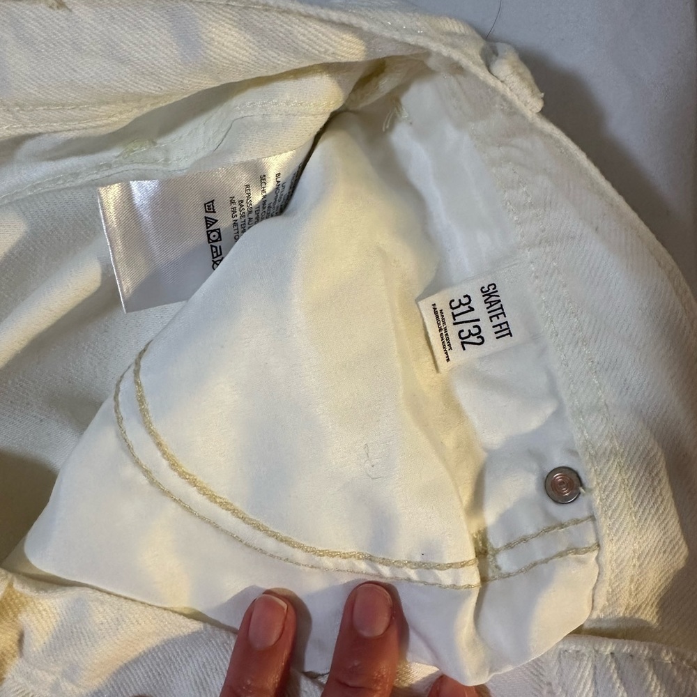 BDG Cream Skatie Fit Jeans - Picture 3 of 4